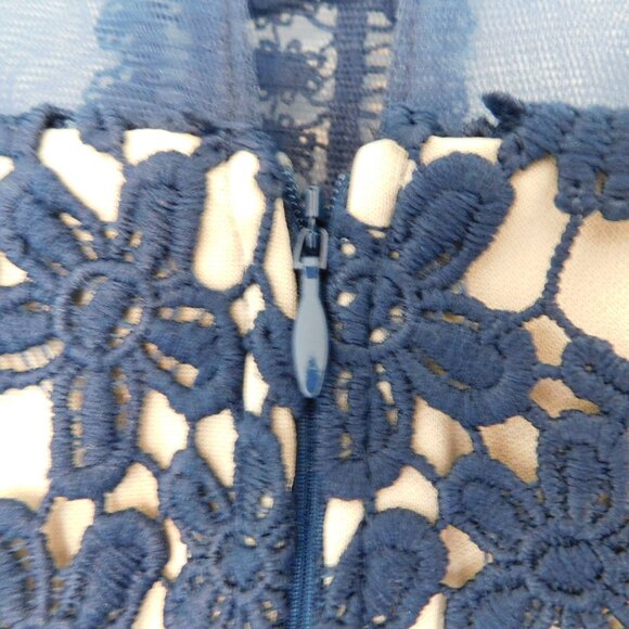 Liza Luxe Dress Navy Blue Size XL 14 16 Lace A Line Sleeveless Lined Party Women - Picture 4 of 10